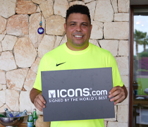 Ronaldo Signed Memorabilia