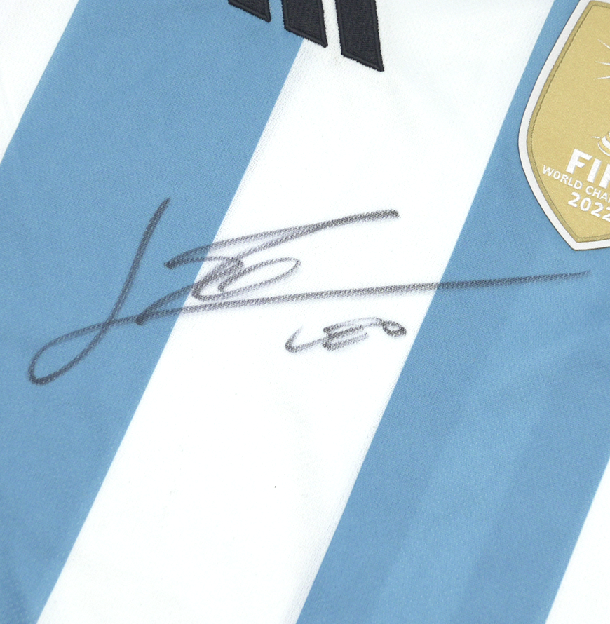 Lionel Messi Official FIFA World Cup™ Front Signed and Hero