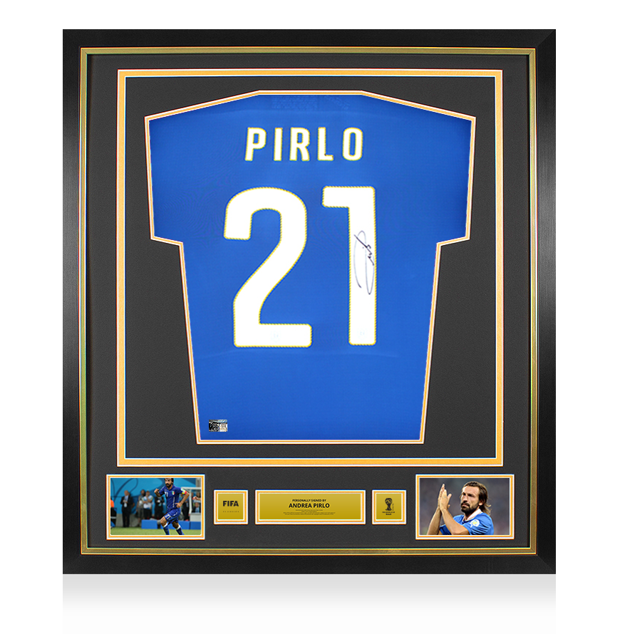 Andrea Pirlo 直筆サイン入り写真パネルBBM刻印　14/30 i2757fwc2014f_-