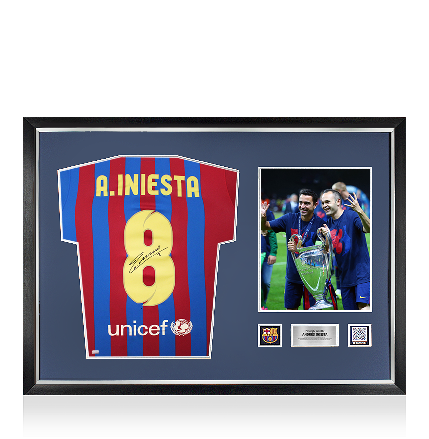 A. INIESTA サイン入り記念品 背番号8 A. INIESTA サイン入り記念品 背番号8 A. INIESTA サイン入り