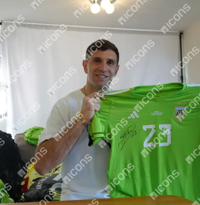 Lionel Messi & Emiliano Martinez Official 2022 FIFA World Cup