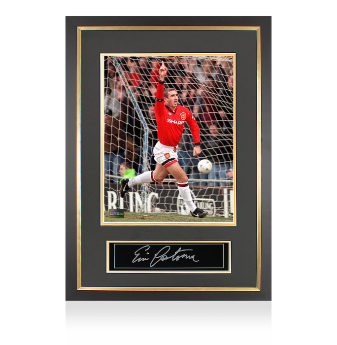 Eric Cantona Signed Plaque and Photo Frame: Manchester United Legend