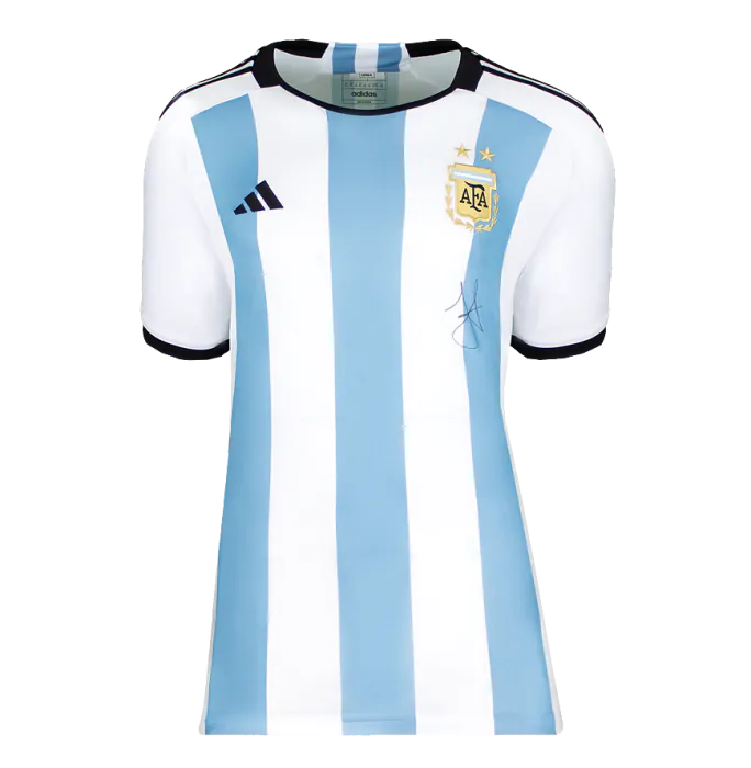 Julian Alvarez Official 2022 FIFA World Cup™ Front Signed and Hero