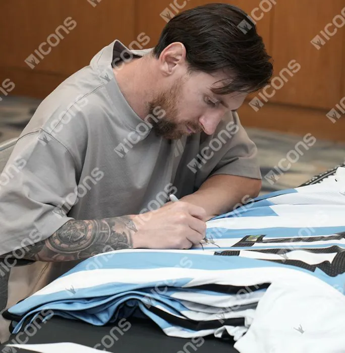 Lionel Messi Official 2022 FIFA World Cup™ Back Signed and Framed