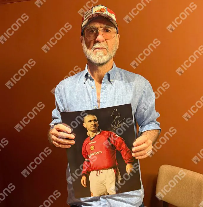Eric Cantona Signed Manchester United Photo In Black Wooden Frame