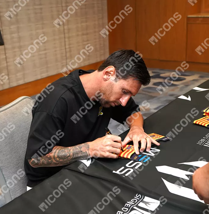 Lionel Messi Official FC Barcelona Signed and Framed