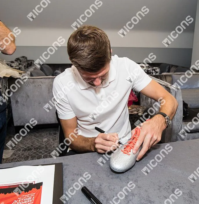 スティーブ・フィールド　 　　SILVER GRAE Steven Gerrard Signed Silver Adidas X 16.3 Boot