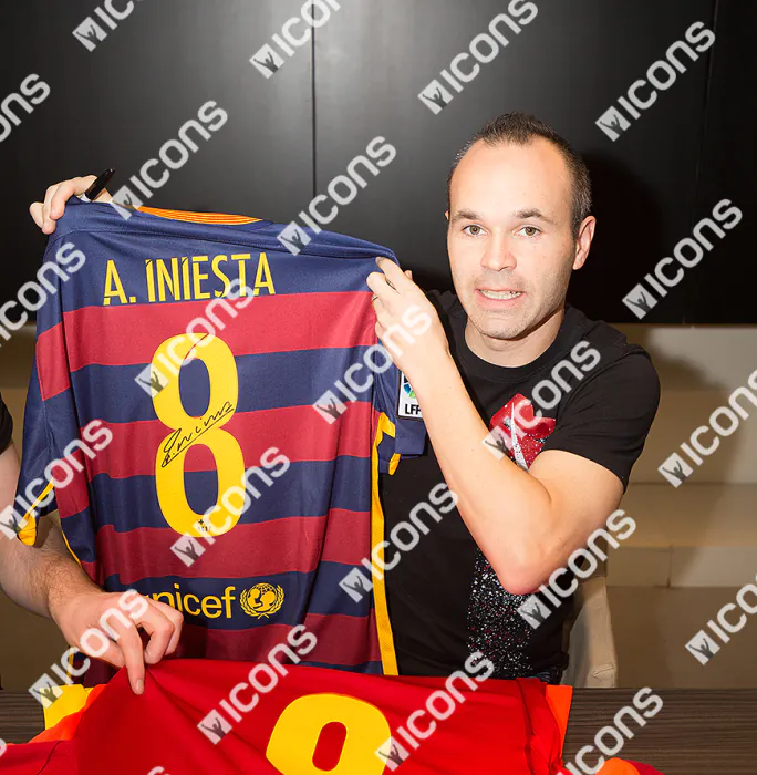 Andres Iniesta Back Signed FC Barcelona 2015-16 Home Shirt In