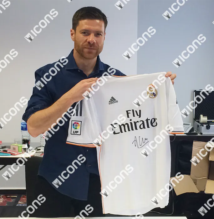 Xabi Alonso Front Signed Real Madrid 2013-14 Home Shirt: Campeones