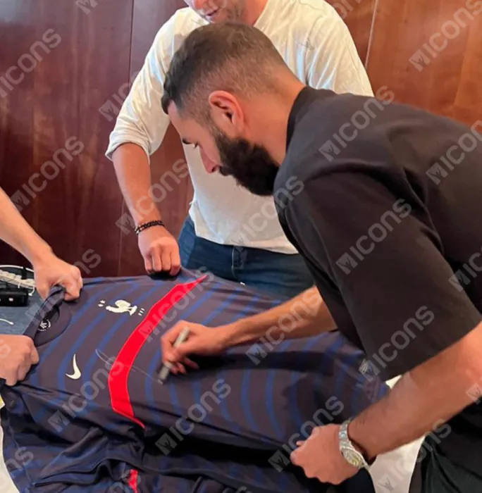 Karim Benzema Front Signed France 2020-21 Home Shirt