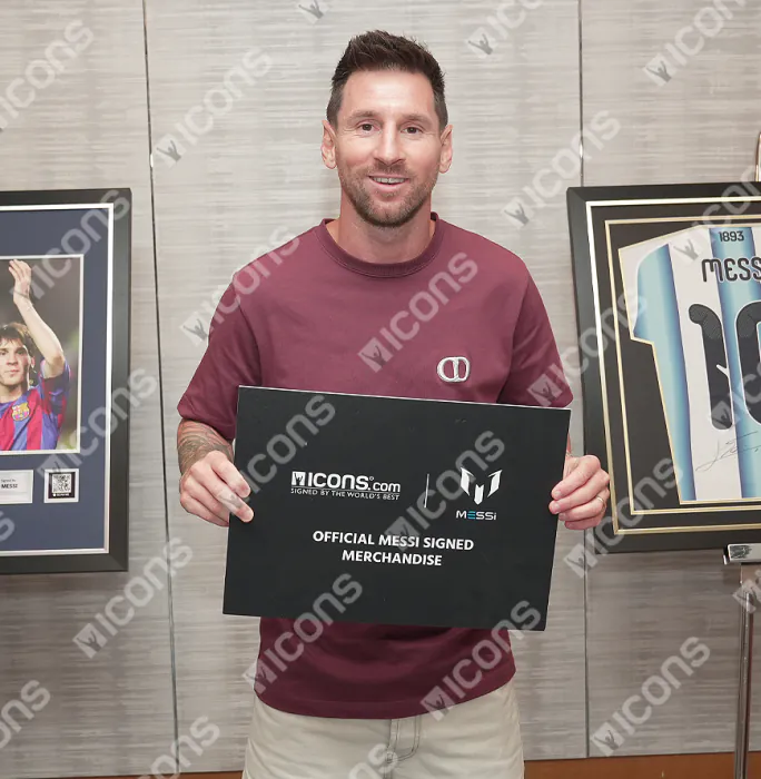 Lionel Messi Official FIFA World Cup™ 2022 Front Signed and Hero
