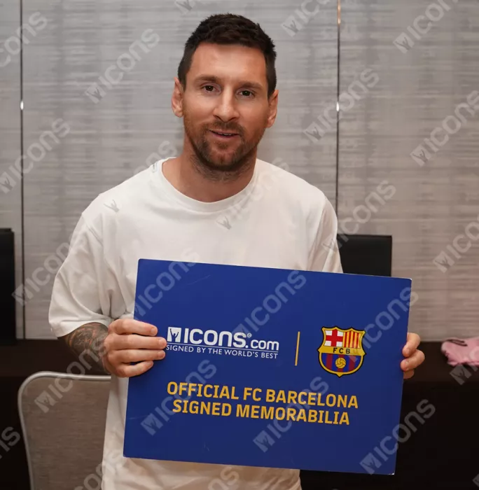 Lionel Messi Official FC Barcelona Signed and Framed Photo: Iconic Clasico Celebration Lionel Messi Official FC Barcelona Signed and Framed Photo: Iconic Clasico Celebration