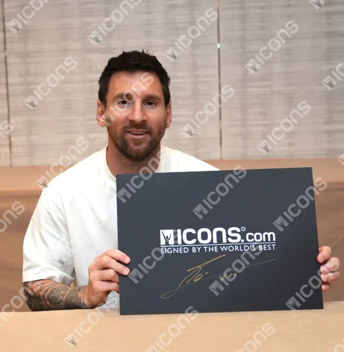Lionel Messi Official 2022 FIFA World Cup™ Front Signed and Framed