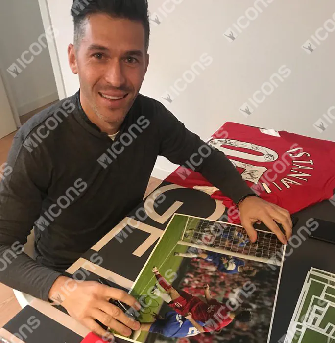 HWC Trading FR A4 Luis Garcia Liverpool Regalos Impresos Imagen De Autógrafo Firmado Para Los Aficionados Al Fútbol Y Partidarios - A4 Framed