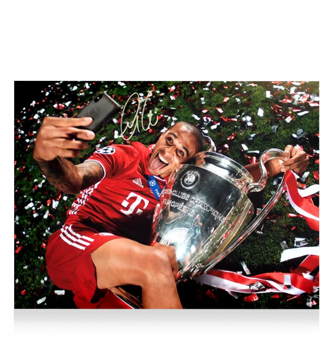 TOPPS サッカーカード MUSEUM COLLECTION ARCHIVAL AUTOGRAPH THIAGO ALCANTARA BAYERN MUNCHEN 08/50 #AA-TA 送料無料 中古 IT1 Thiago Alcantara Official UEFA Champions League Signed and
