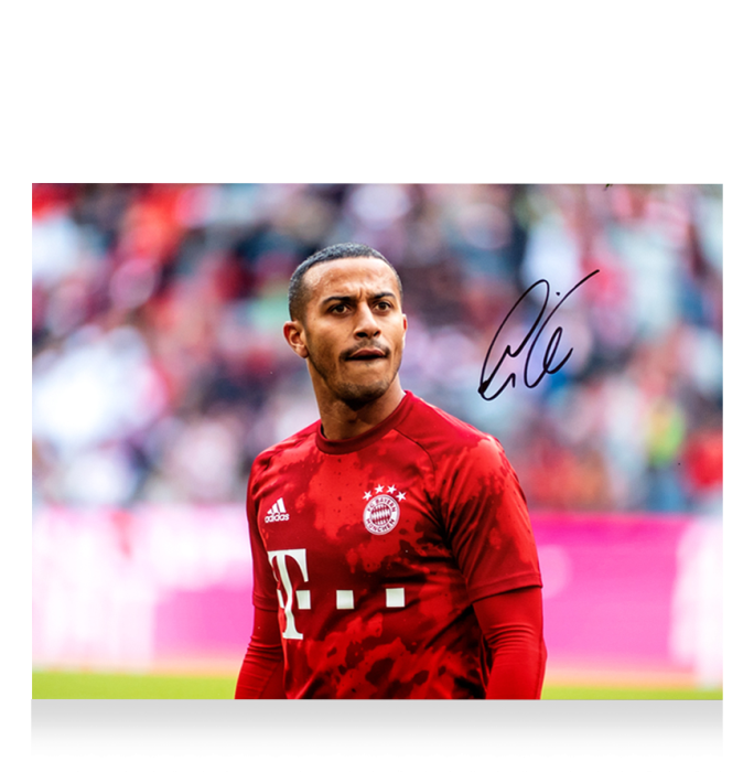 Thiago Alcantara Signed FC Bayern Munich Photo: Bayern Star