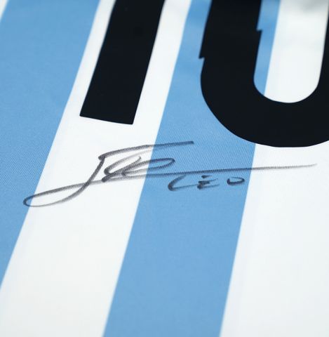 Lionel Messi Official 2014 FIFA World Cup™ Back Signed and Framed Argentina 2014-15 Home Shirt