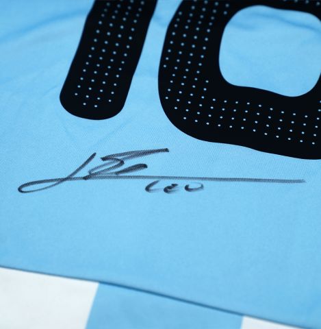 Lionel Messi Back Signed Argentina 2007-09 Home Shirt In Hero Frame: Option 1