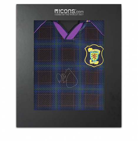 Colin Hendry Front Signed Scotland 1996 Home Shirt In Deluxe Packaging