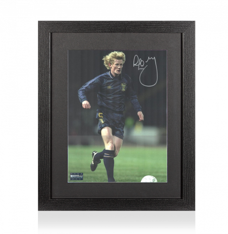 Colin Hendry Signed Scotland Photo In Black Wooden Frame