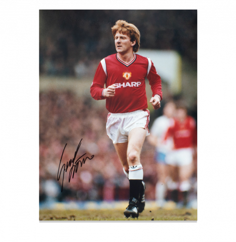 Gordon Strachan Signed Manchester United Photo