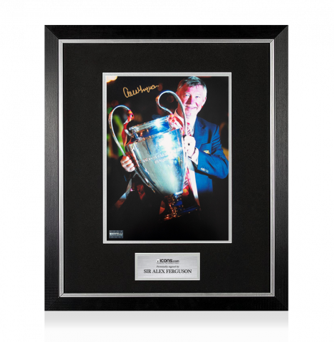 Sir Alex Ferguson Signed Manchester United Photo In Premium Photo Frame: 2008 UEFA Champions League Winner