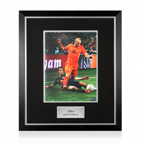Sergio Busquets Signed Spain Photo In Premium Photo Frame: FIFA World Cup Final
