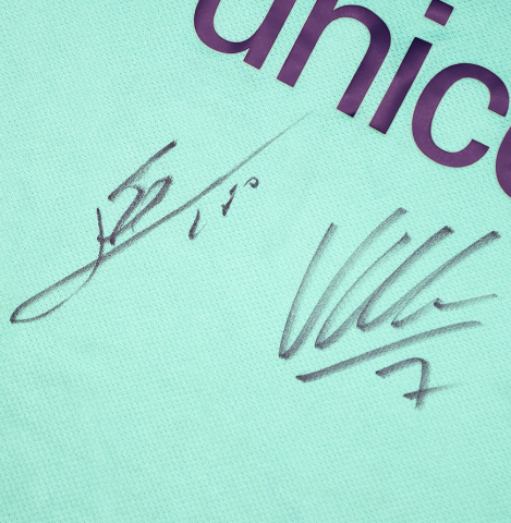 Lionel Messi & David Villa Official FC Barcelona Front Signed and Framed 2010-11 Away Shirt