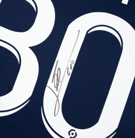 Lionel Messi Official The Best FIFA Football Awards™ Back Signed and Framed Paris Saint-Germain 2021-22 Home Shirt: 2022 Winner