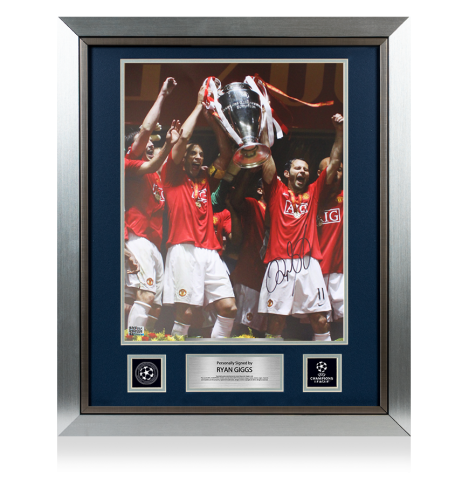 Ryan Giggs Official UEFA Champions League Signed and Framed Manchester United Photo: UEFA Champions League Winner