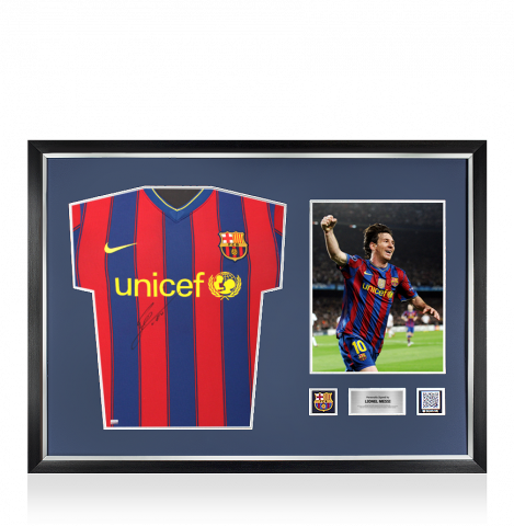 Lionel Messi Official FC Barcelona Front Signed and Framed 2009-10 Home Shirt