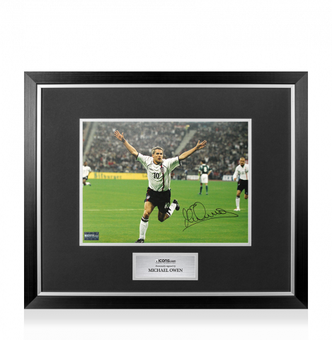 Michael Owen Signed England Photo In Premium Photo Frame: Goal Celebration vs Germany