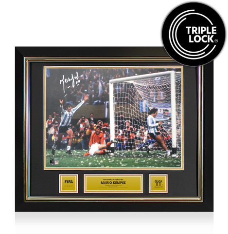 Mario Kempes Official 1978 FIFA World Cup™ Signed and Framed Argentina Photo: World Cup Final