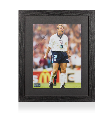 Stuart Pearce Signed England Photo In Black Wooden Frame: 1996 Roar Celebration