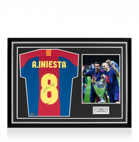 A. INIESTA サイン入り記念品 背番号8 andres_iniesta_back_signed_bar