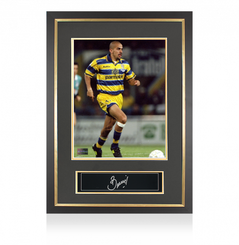 Juan Sebastian Veron Signed Plaque and Photo Frame: Parma Icon