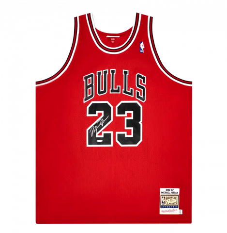 Michael Jordan Signed Chicago Bulls 1986-87 Jersey: Mitchell & Ness Edition