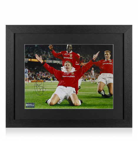 Ole Gunnar Solskjaer Signed Manchester United Photo In Black Wooden Frame: 1999 UEFA Champions League Final Celebration