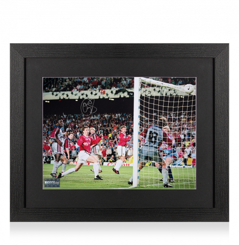 Ole Gunnar Solskjaer Signed Manchester United Photo In Black Wooden Frame: 1999 UEFA Champions League Final Goal