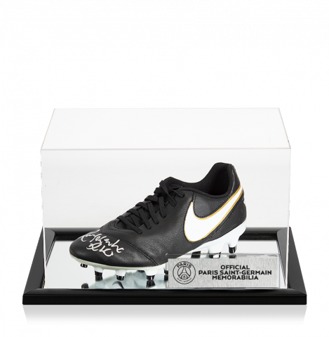 Nike Tiempo Ronaldinho HG こちらの空箱とカード 2025年発売予定】ロナウジーニョ × ナイキ ティエンポ