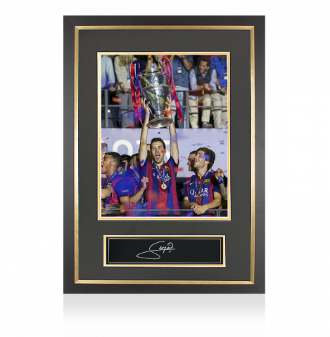 Sergio Busquets Signed Plaque and Photo Frame: 2015 UEFA Champions League Winner