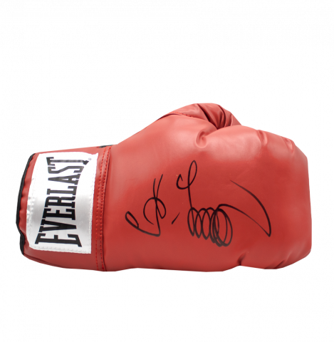 Oleksandr Usyk Signed Red Everlast Boxing Glove In Deluxe Packaging