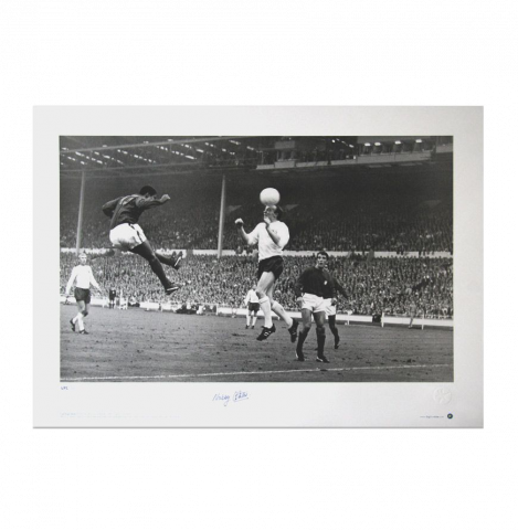 Nobby Stiles Signed England Photo: Header