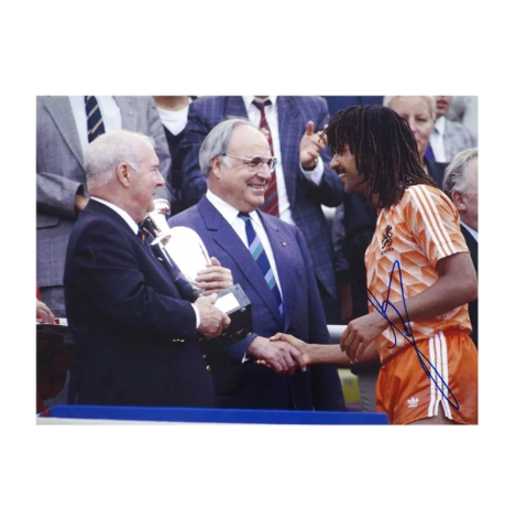 WAREHOUSE SECONDS Ruud Gullit Signed Netherlands Photo: Receiving Trophy