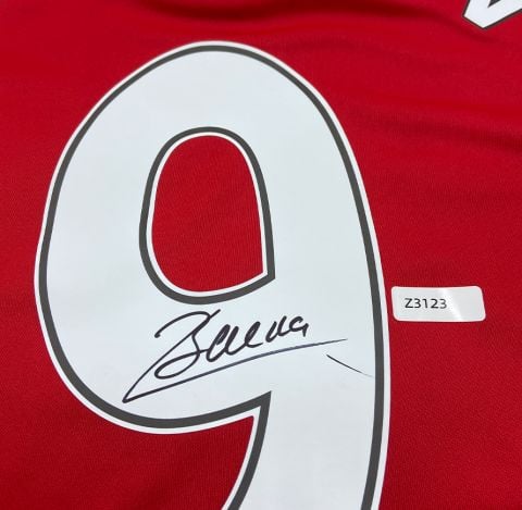 WAREHOUSE SECONDS Dimitar Berbatov Back Signed Manchester United 2016-17 Home Shirt - Grade A WAREHOUSE SECONDS Dimitar Berbatov Back Signed Manchester United 2016-17 Home Shirt - Grade A