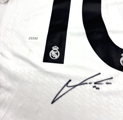 WAREHOUSE SECONDS Luka Modric Back Signed Real Madrid 2024-25 Home Shirt - Grade A WAREHOUSE SECONDS Luka Modric Back Signed Real Madrid 2024-25 Home Shirt - Grade A