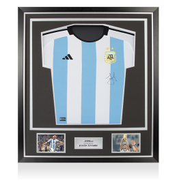 Julian Alvarez Front Signed Argentina 2022 Home Shirt In Classic Frame