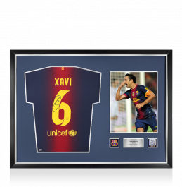 XAVI Hernandez シャビ　サイン 2015-16 PANINI FLAWLESS SOCCER XAVI HERNANDEZ LEGENDARY