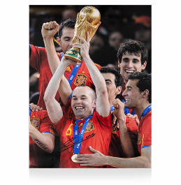 A. INIESTA サイン入り記念品 背番号8 Andres Iniesta Signed Spain Photo: 2010 FIFA World Cup Winner