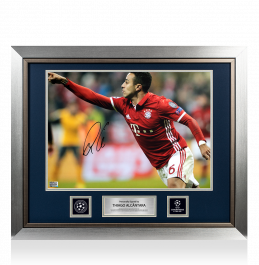 TOPPS サッカーカード MUSEUM COLLECTION ARCHIVAL AUTOGRAPH THIAGO ALCANTARA BAYERN MUNCHEN 08/50 #AA-TA 送料無料 中古 IT1 楽天市場】【中古】 TOPPS サッカーカード MUSEUM COLLECTION
